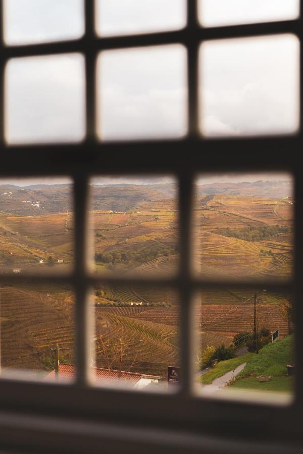 Quinta De Travassinhos- Douro Valley & * Santa Marta de Penaguião